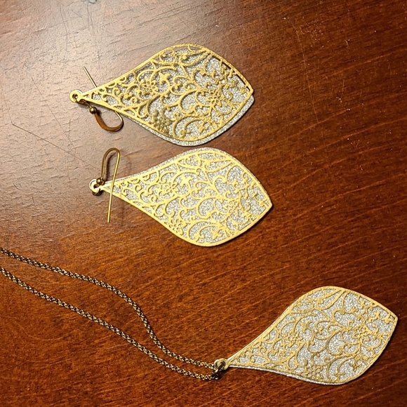 Necklace & Earring Set - Picture 1 of 2